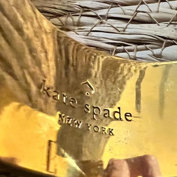 KATE SPADE  "La Vida Loca" Chevron Ziggurat Bracelet  Gold & White/Black - Picture 6 of 9